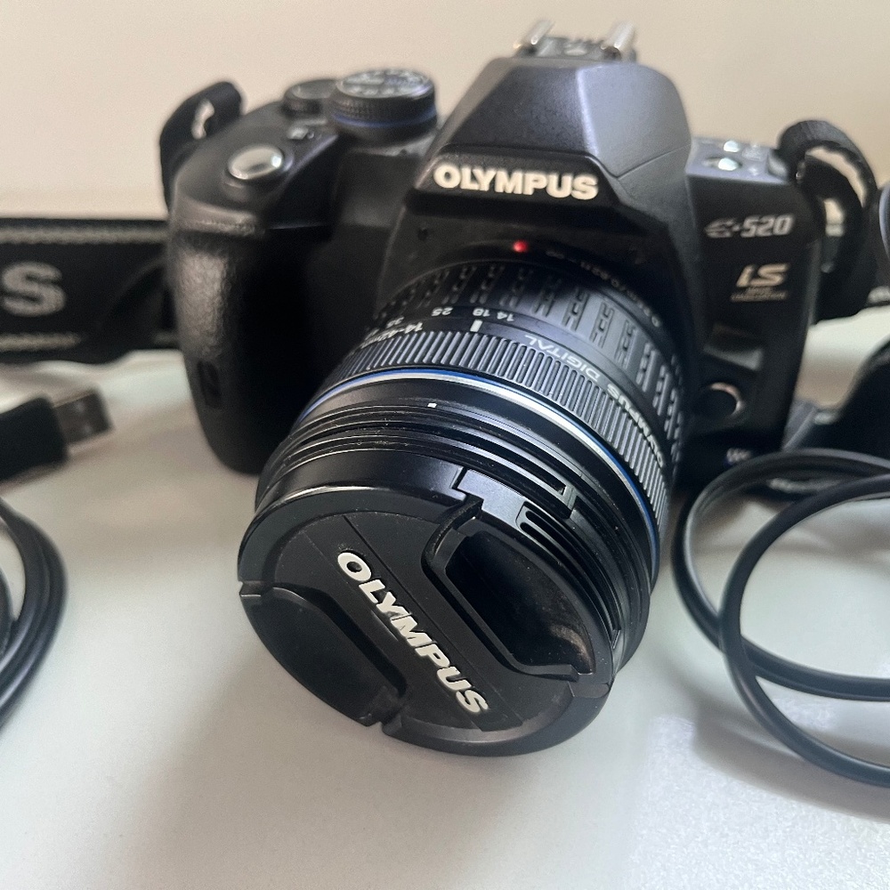 Olympus Evolt E-520 Digital SLR Camera